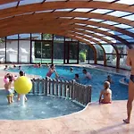 Cosy De 6 Personnes Avec Terrasse A - Api-1-52-1255 Vic-sur-Cère