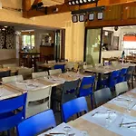 Kamp alanı Cosy De 6 Personnes Avec Terrasse A - Api-1-52-1255