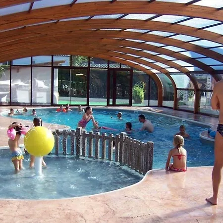 Cosy De 6 Personnes Avec Terrasse A - Api-1-52-1255 Vic-sur-Cère